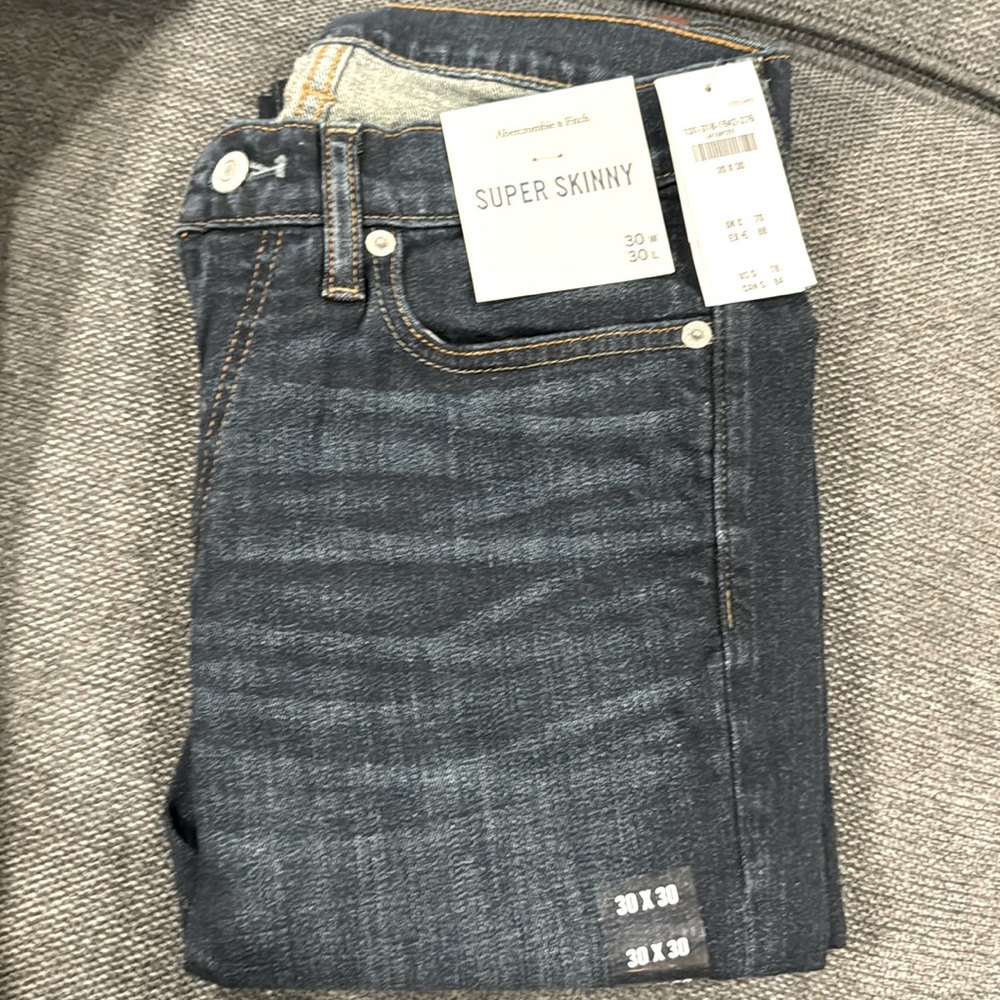 Men’s Abercrombie and Fitch Super Skinny Jeans